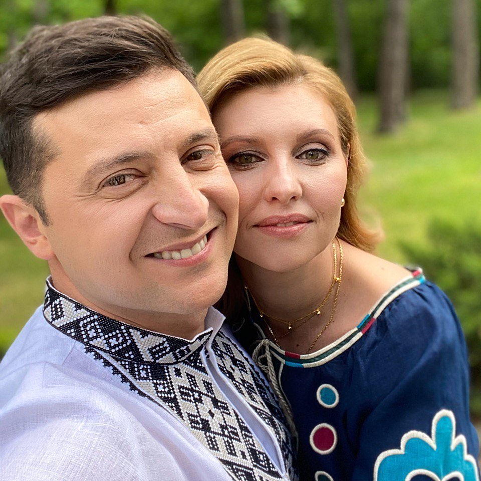 "Не втомлюємося одне від одного". Що казала про Зеленського його дружина та які кадри показувала з ним у мережі